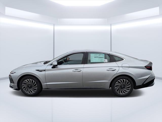 new 2025 Hyundai Sonata Hybrid car, priced at $29,589