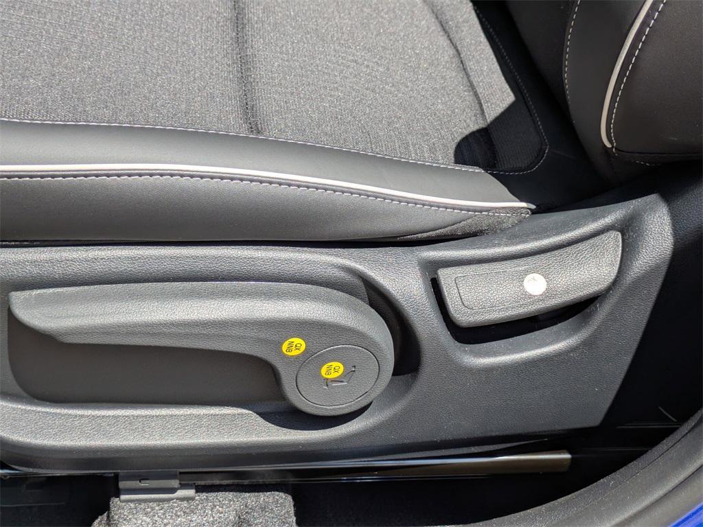 new 2025 Hyundai Venue car, priced at $23,885