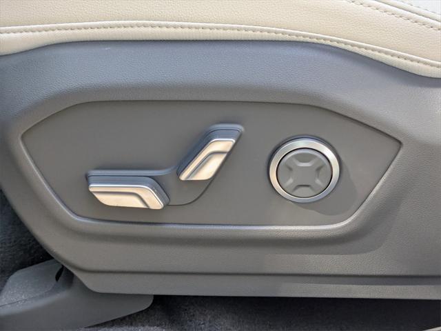 new 2025 Hyundai Santa Fe car, priced at $40,733