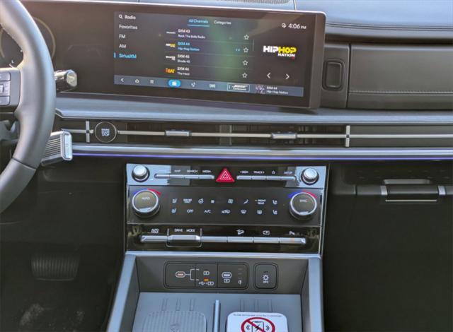 new 2025 Hyundai Santa Fe car, priced at $38,124