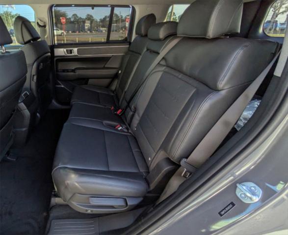 new 2025 Hyundai Santa Fe car, priced at $38,124