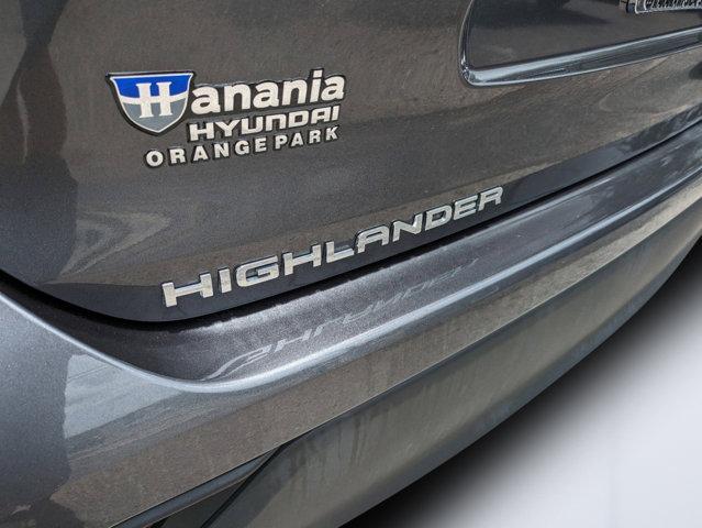 used 2021 Toyota Highlander car, priced at $35,771