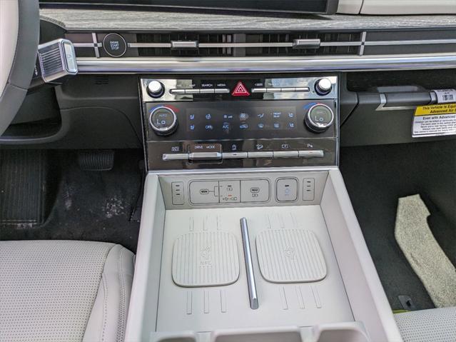 new 2024 Hyundai Santa Fe car, priced at $43,851
