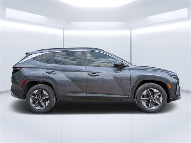new 2025 Hyundai TUCSON Hybrid car, priced at $36,370