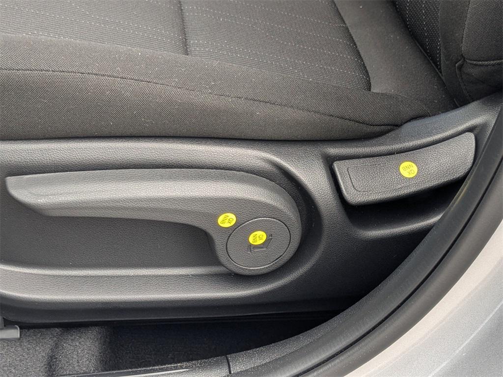new 2025 Hyundai Venue car, priced at $20,912