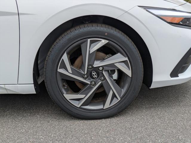 new 2025 Hyundai Elantra car, priced at $26,360