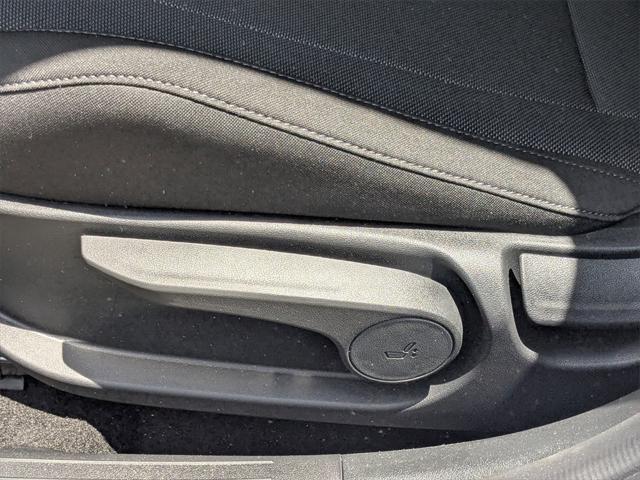 new 2025 Hyundai Elantra car, priced at $21,016
