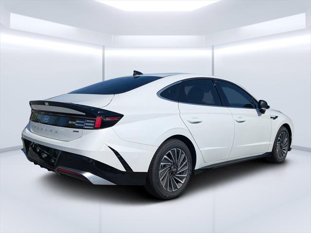 new 2025 Hyundai Sonata Hybrid car, priced at $31,863