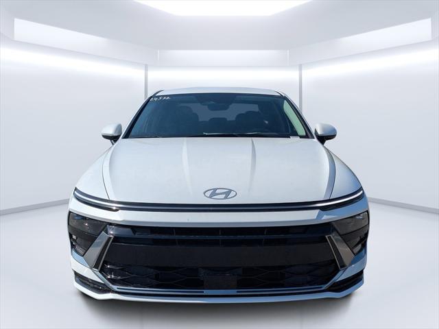new 2025 Hyundai Sonata Hybrid car, priced at $31,863