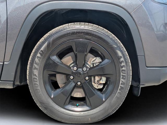 used 2020 Jeep Cherokee car, priced at $13,977