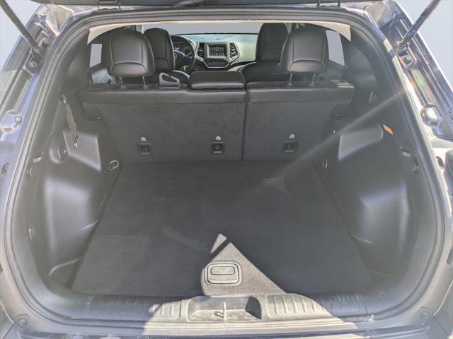 used 2020 Jeep Cherokee car, priced at $13,977