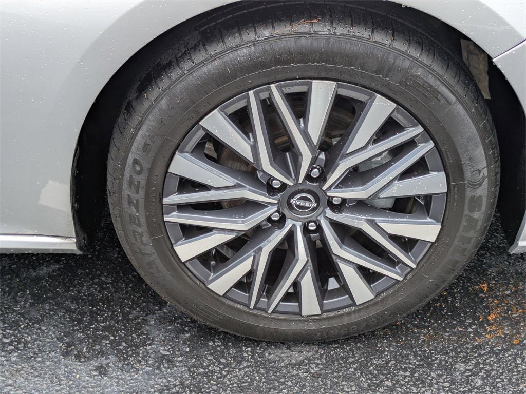 used 2023 Nissan Altima car, priced at $19,522
