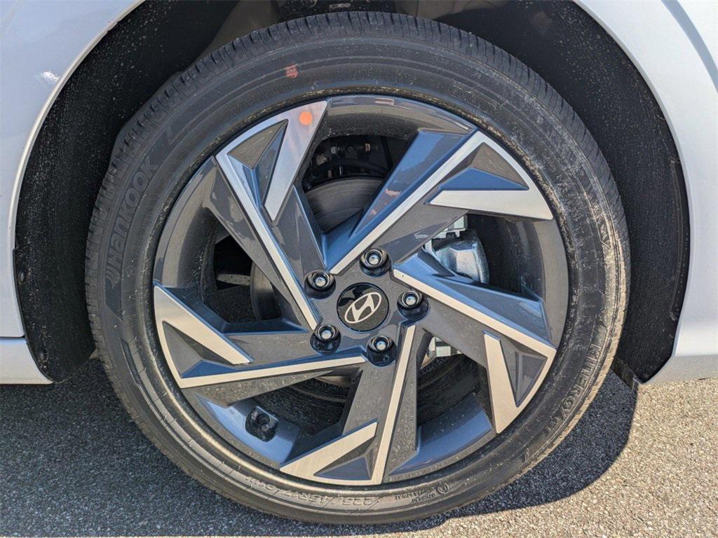 new 2025 Hyundai ELANTRA HEV car, priced at $25,717