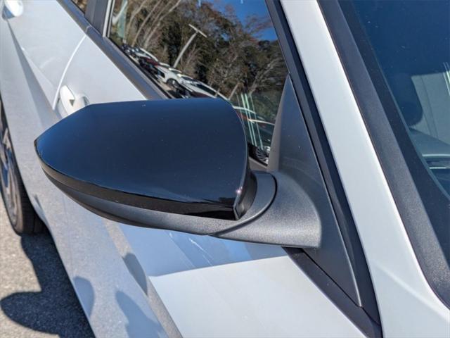 new 2025 Hyundai Elantra car, priced at $25,940