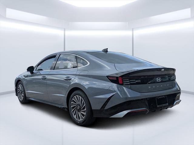 new 2025 Hyundai Sonata Hybrid car, priced at $36,261