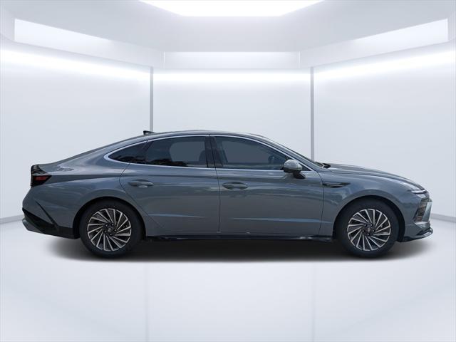 new 2025 Hyundai Sonata Hybrid car, priced at $36,261