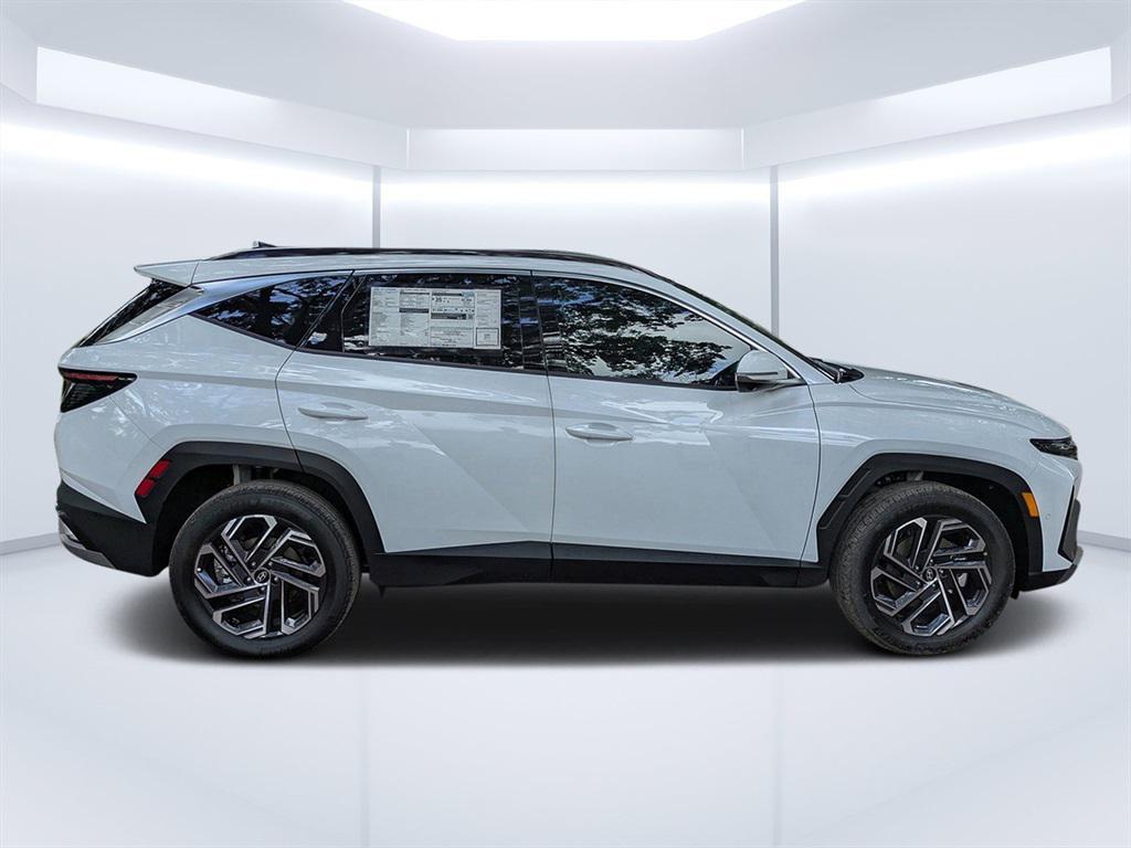 new 2025 Hyundai TUCSON Hybrid car, priced at $35,275