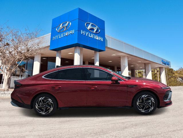 new 2024 Hyundai Sonata car, priced at $29,652