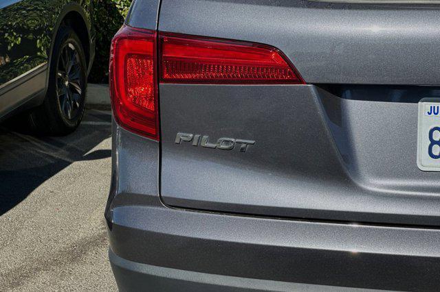 used 2018 Honda Pilot car, priced at $26,299