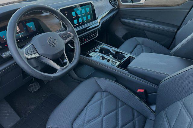 new 2024 Volkswagen Atlas car, priced at $39,995