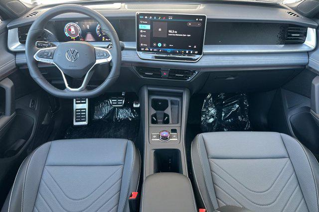 new 2025 Volkswagen Tiguan car, priced at $38,959