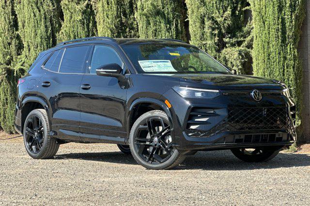 new 2025 Volkswagen Tiguan car, priced at $38,959