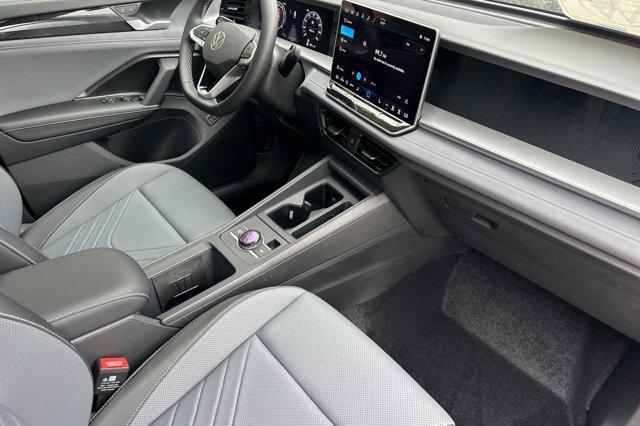 new 2025 Volkswagen Tiguan car, priced at $35,781