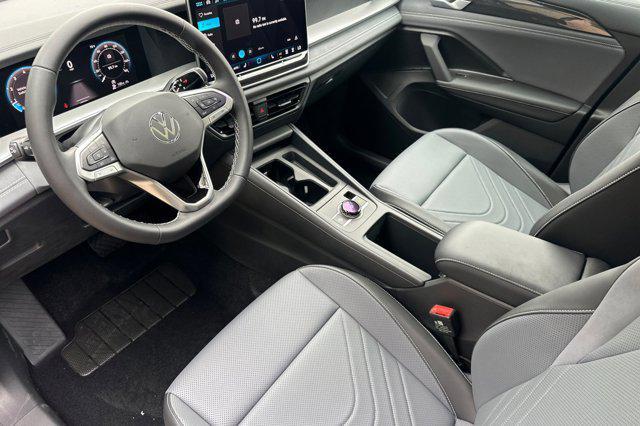 new 2025 Volkswagen Tiguan car, priced at $35,781