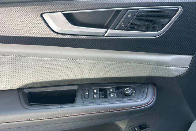 new 2025 Volkswagen Atlas car, priced at $48,059