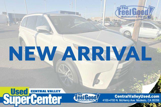 used 2019 Toyota Highlander car, priced at $31,479