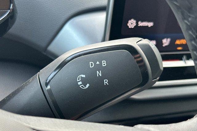 new 2025 Volkswagen ID.4 car, priced at $42,176