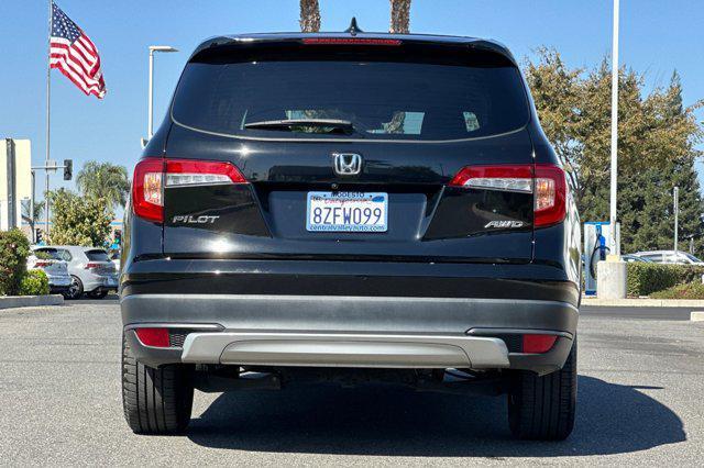 used 2022 Honda Pilot car, priced at $28,777