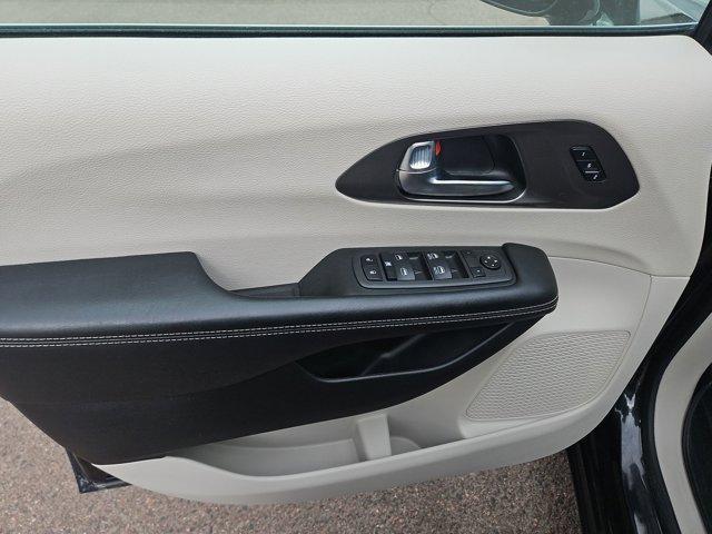 used 2022 Chrysler Pacifica car, priced at $20,799