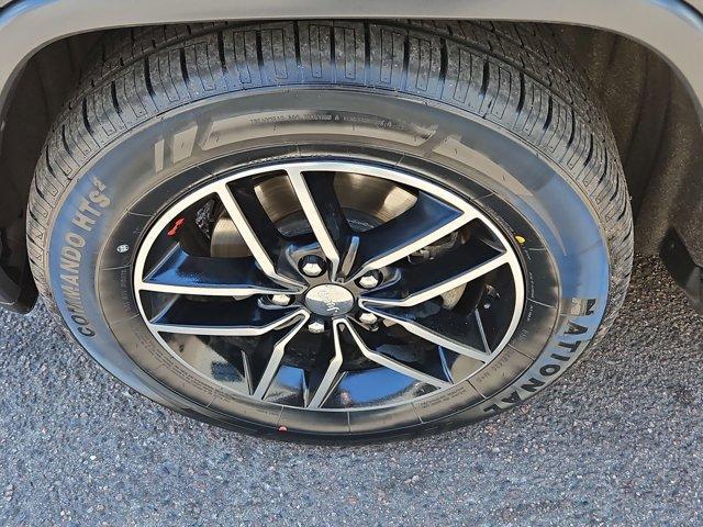used 2017 Jeep Grand Cherokee car, priced at $18,897