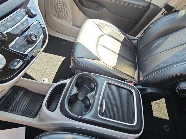 used 2023 Chrysler Pacifica car, priced at $24,994