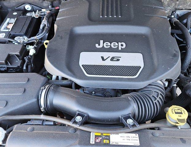 used 2014 Jeep Wrangler Unlimited car, priced at $18,998