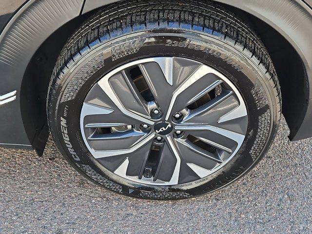 used 2024 Kia EV6 car, priced at $29,997