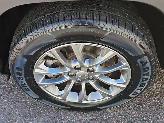 used 2020 Jeep Cherokee car, priced at $19,499