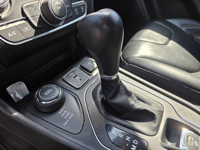 used 2020 Jeep Cherokee car, priced at $18,299