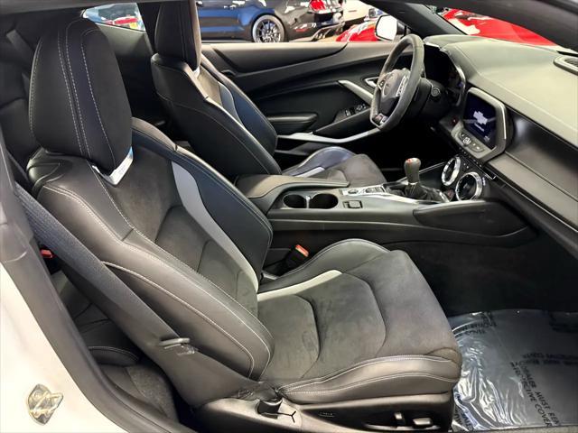 used 2019 Chevrolet Camaro car