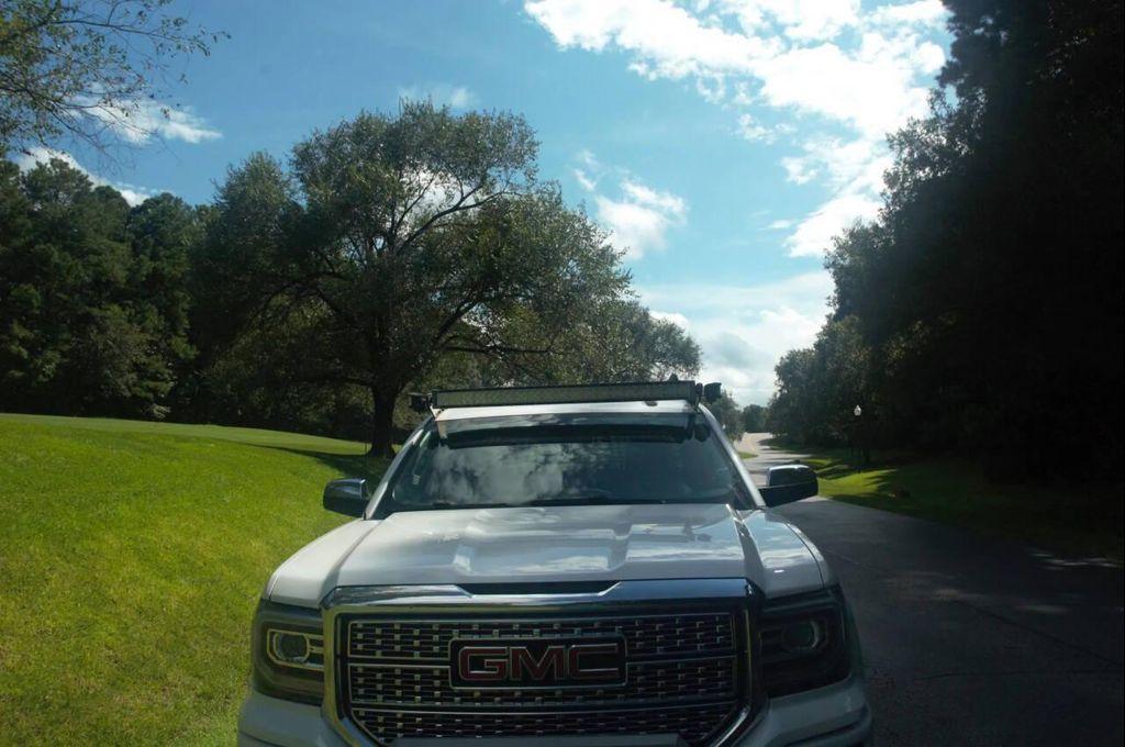 used 2017 GMC Sierra 1500 car, priced at $24,999