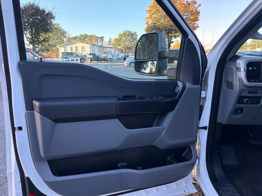 used 2021 Ford F-150 car, priced at $10,999