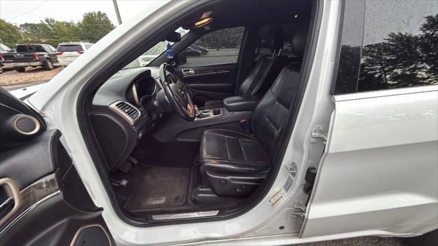used 2017 Jeep Grand Cherokee car, priced at $14,499