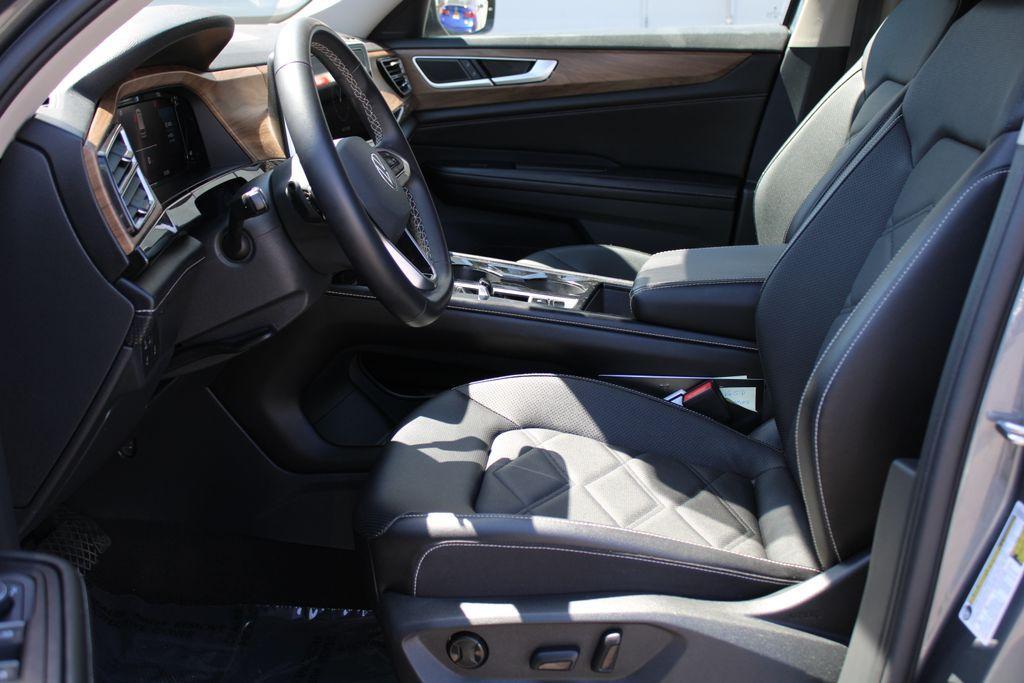 used 2024 Volkswagen Atlas car, priced at $33,449