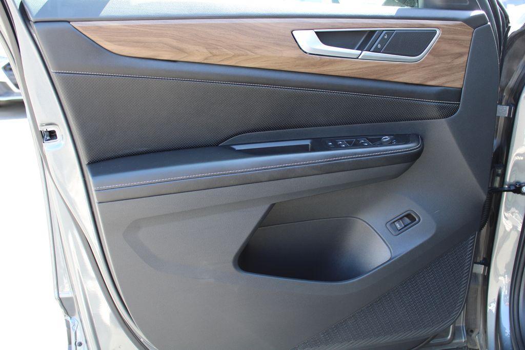 used 2024 Volkswagen Atlas car, priced at $33,449