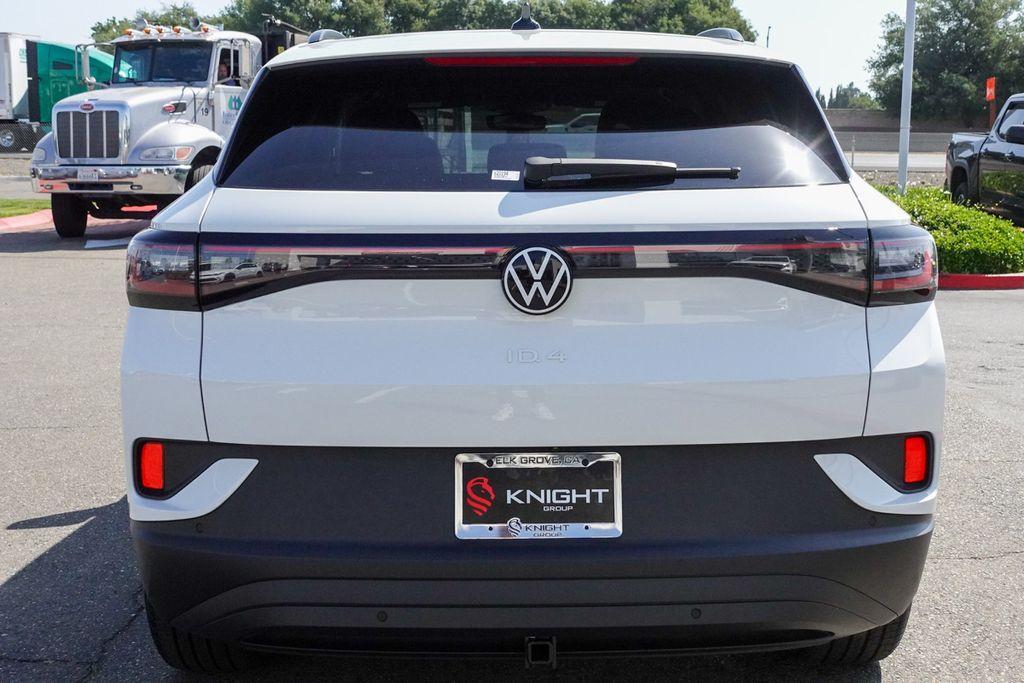 new 2025 Volkswagen ID.4 car, priced at $39,910