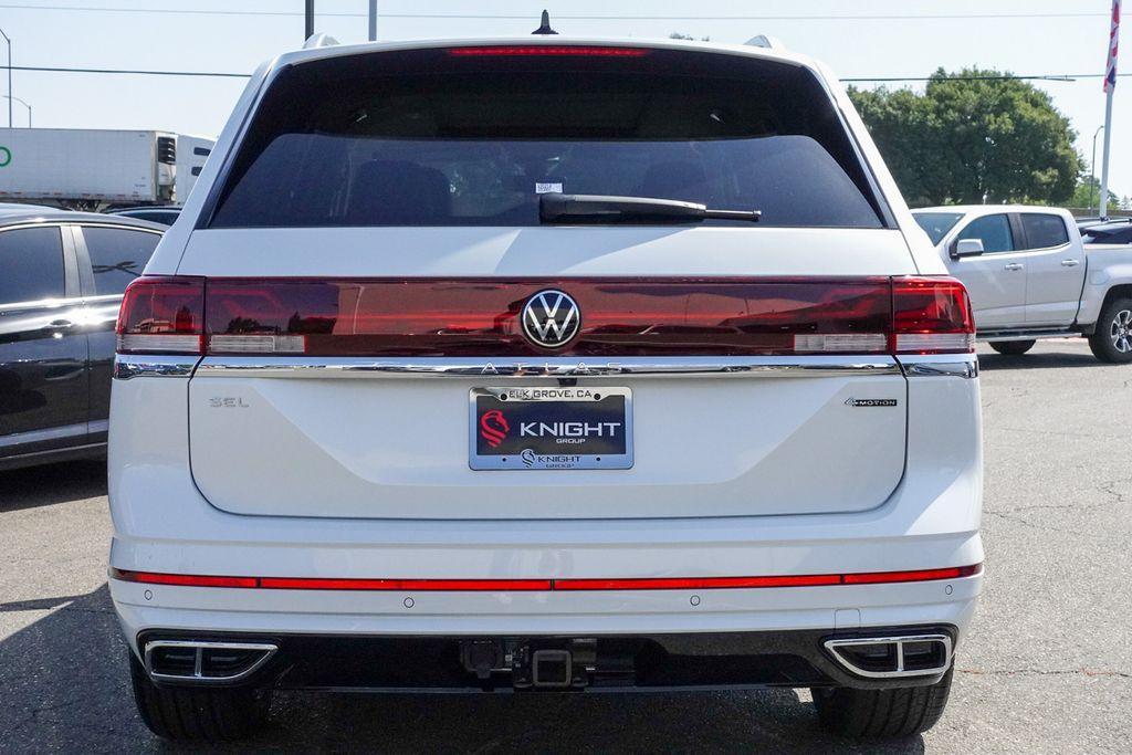 new 2025 Volkswagen Atlas car, priced at $52,932
