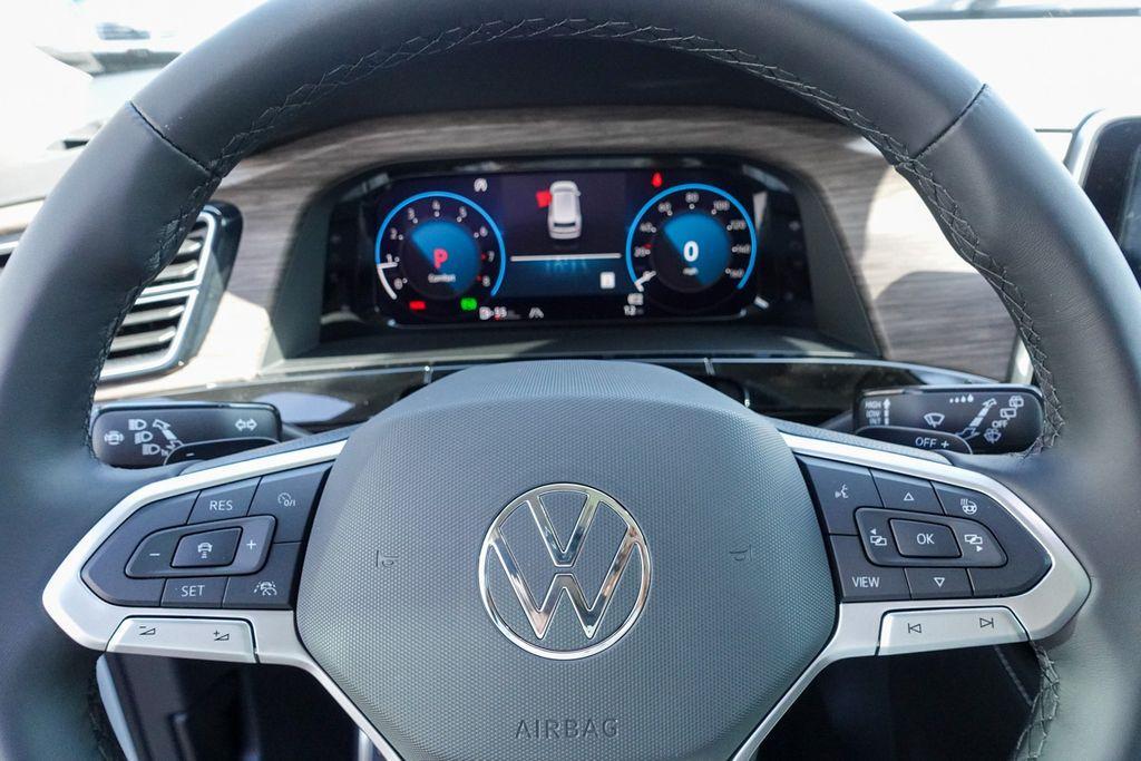 new 2025 Volkswagen Atlas car, priced at $52,932