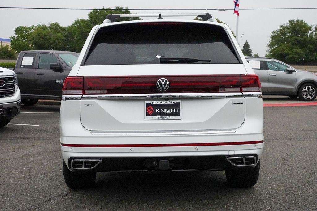new 2025 Volkswagen Atlas car, priced at $53,569