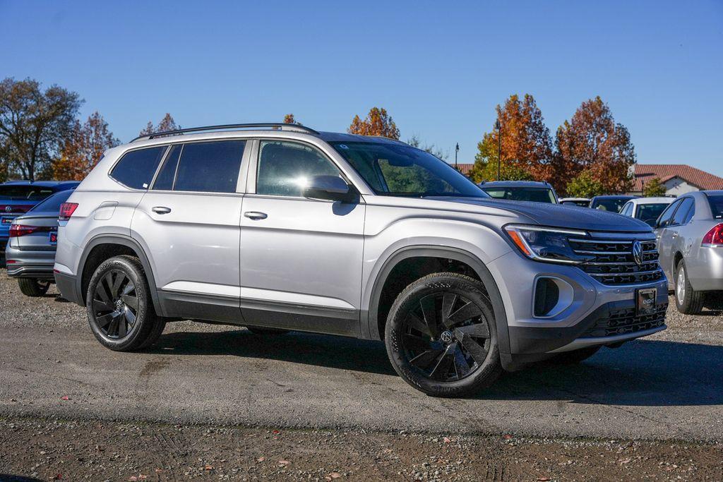 new 2024 Volkswagen Atlas car, priced at $39,949